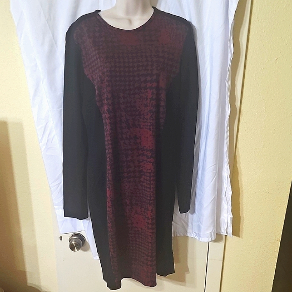 Elegant Black and Burgundy Dress